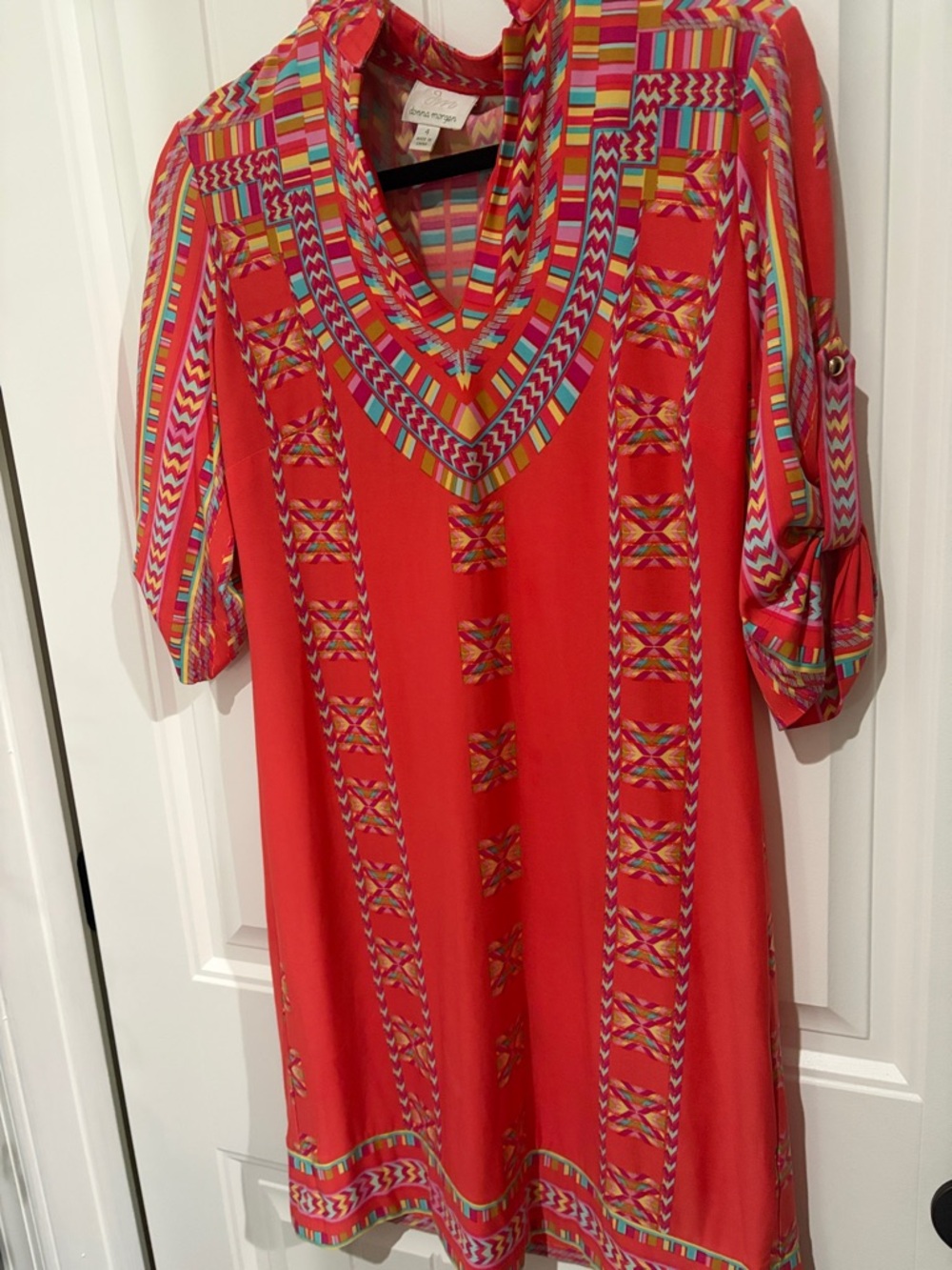 Donna Morgan Red Multicolor Geometric V-Neck Dress